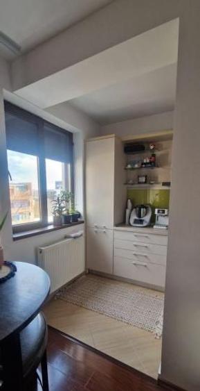 Apartament 2 camere-centrala proprie-zona Piata Alba Iulia