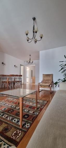 Apartament 3 camere cu vedere directă spre Arcul de Triumf