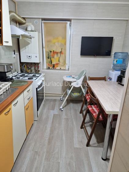 Apartament de vanzare central 3 camere, Alexandria, Teleorman