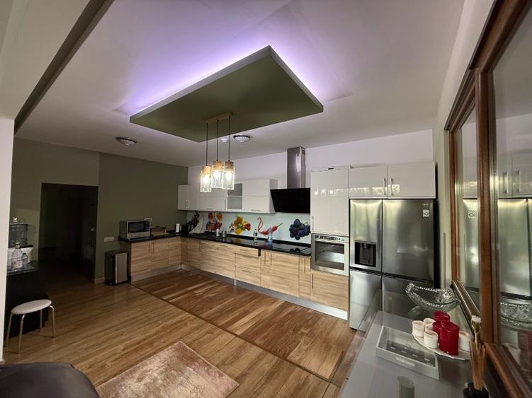 Închiriez vilă de lux cu grădină și terasă – ideală pentru familie sau firmă