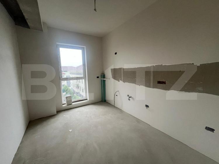 Apartament 3 camere, 84 mp, zona Soarelui