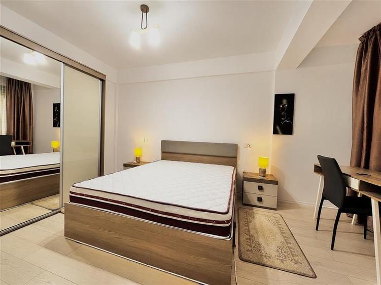 Apartament open space cu 2 camere si parcare in zona Coresi