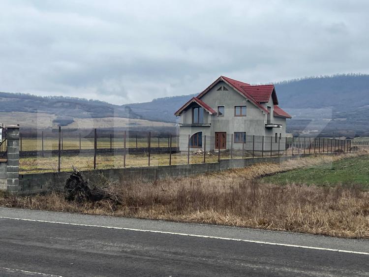 Casa Individuala, 230 mp, 2900 mp teren, 15 km de Bistrita 2900 mp teren