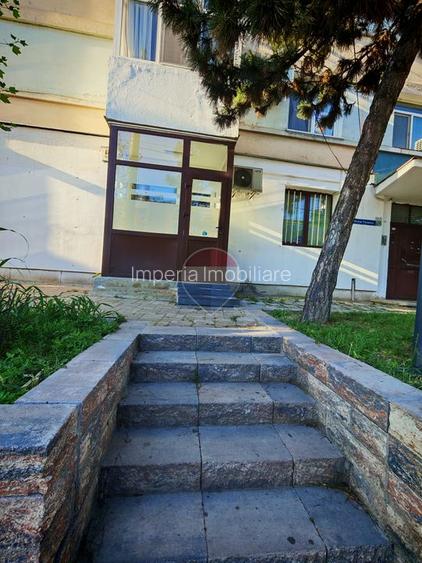Spațiu comercial de vânzare - 51 mp, vitrină stradală Calea Severinul - 2