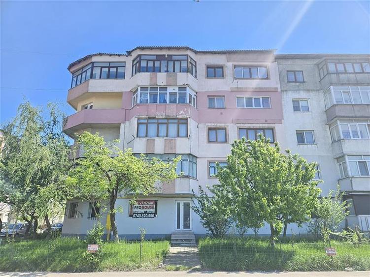 Adjud - spatiu comercial renovat complet