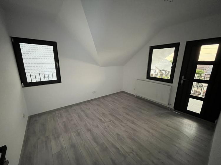 Exclusivitate! Vila P+M, 4 camere, la cheie, zona deosebita, Valu lui Traian!
