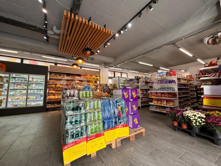 Spatiu comercial de vanzare