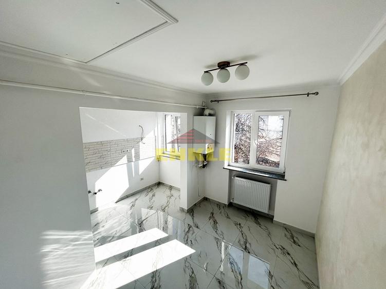 De vanzare apartament 2 camere, zona Est Clinic.