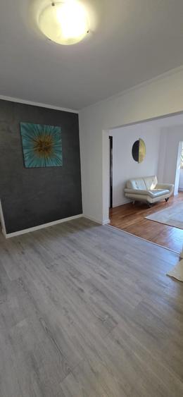 Apartament spatios, 3 Camere, 2 bai, 3 balcoane, Tătărași Spitalul de Copii