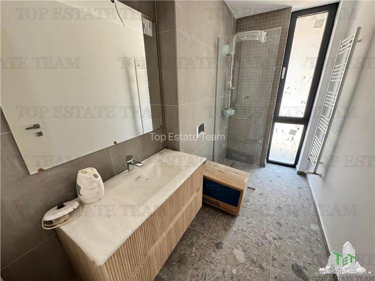 Vila de vanzare in Pipera, Nordul Bucurestiului | Curte privata, terasa panorami - 6