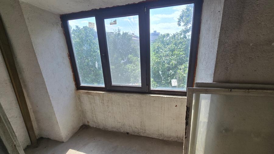 Apartament 2 camere de vanzare, etajul 3, ultracental Focsani