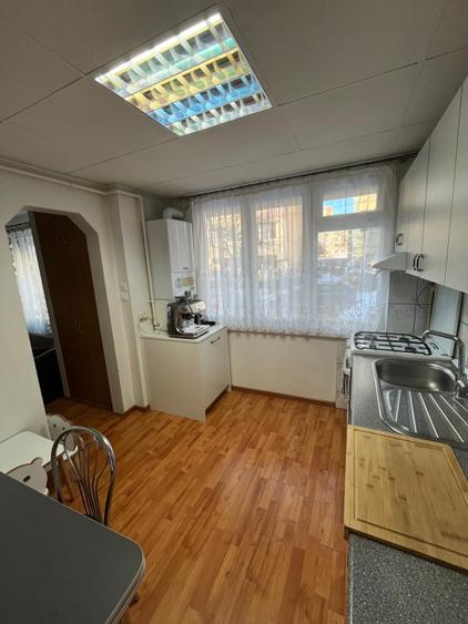 Apartament 3 camere, 55 mp utili, zona Bogdan Voda