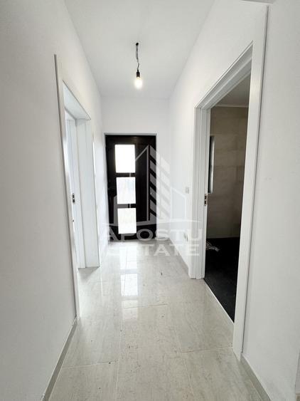 Duplex cu 5 camere si 3 bai, complet finalizat, disponibil imediat.