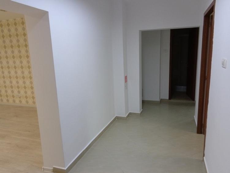 Piata Unirii I 3 Camere I Decomandat I Prox. Metrou I Pretabil Firme I