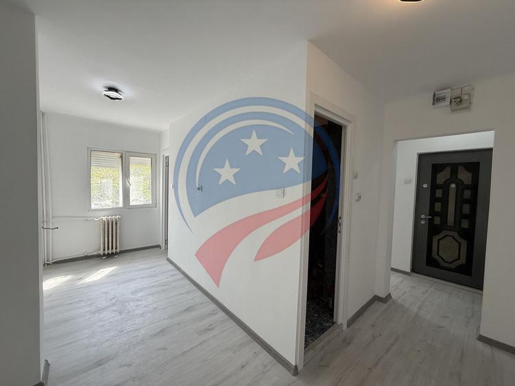 Apartament 2 camere decomandat Rovine Carrefour – bloc anvelopat, etaj 3/4