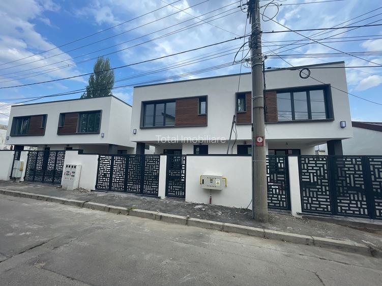 case individuale cuplate de vânzare în zona centrala str. Paltinis - 34