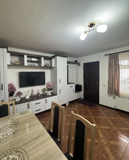 Apartament cu 3 camere, 56 mp, parcare, zona strazii Sobarilor
