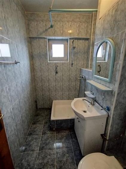Apartament 4 camere etaj intermediar Racadau