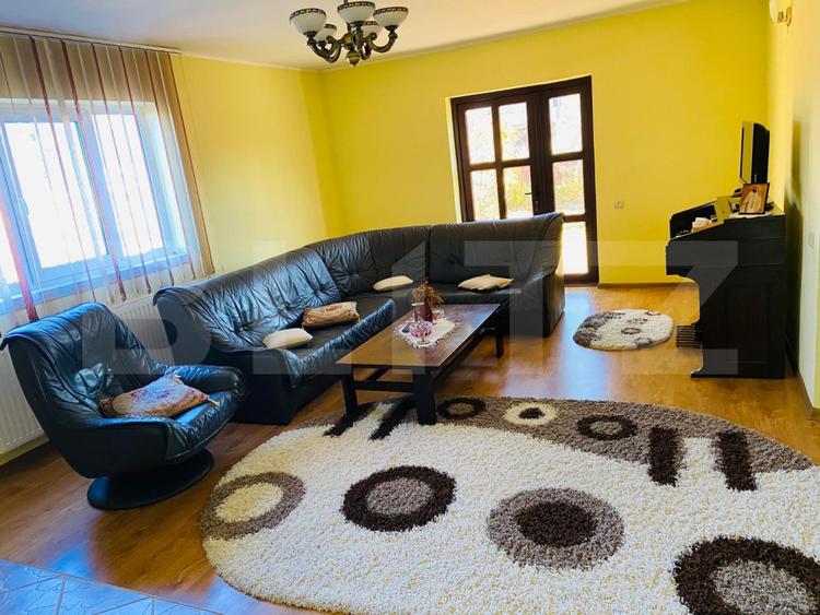 Vila Mitocu Dragomirnei, 286 mp utili, 6 camere, 25 ari teren