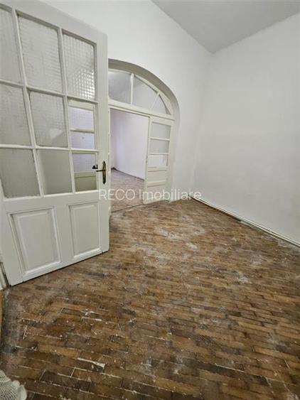 RECO Casa ultra-centrala cu 3 camere . - 6