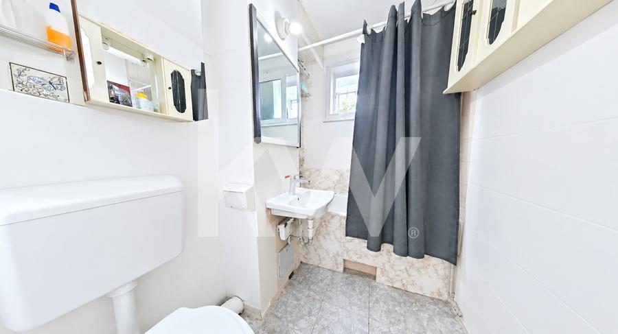 Vânzare apartament cu 3 camere, decomandat, mobilat si utilat - Bld. Griviței
