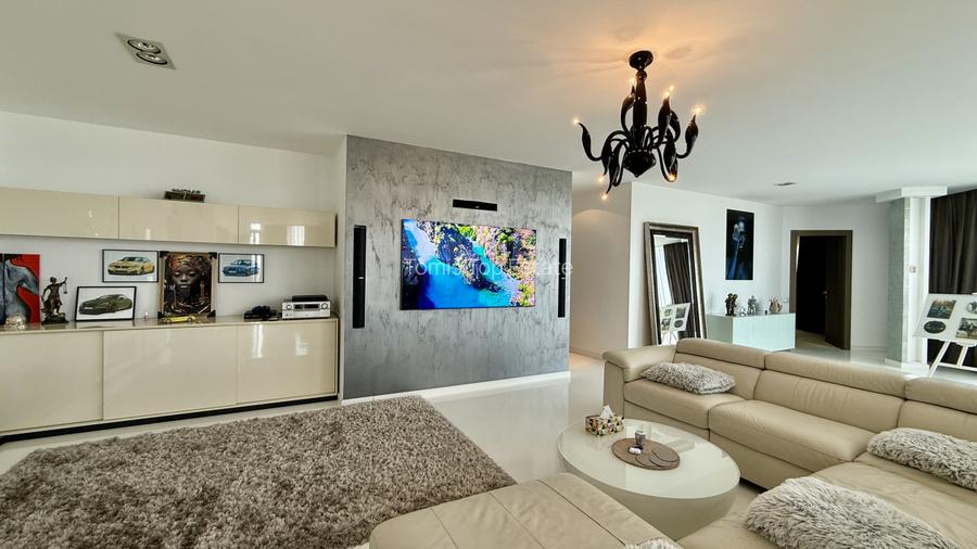 Penthouse UNIC 204 mp totali in Tomis Nord Constanta mobilat si utilat - 31