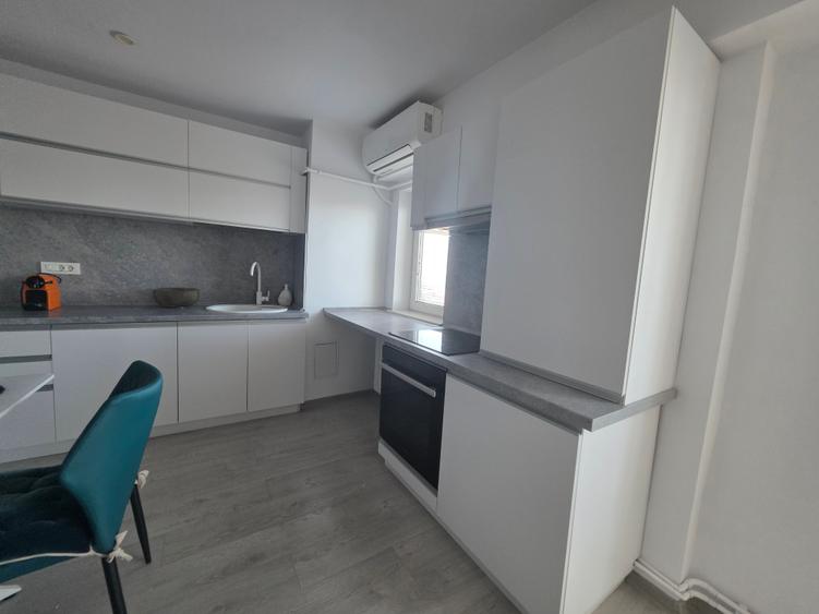 Zona exclusivista -vedere frontala la mare -Renovat