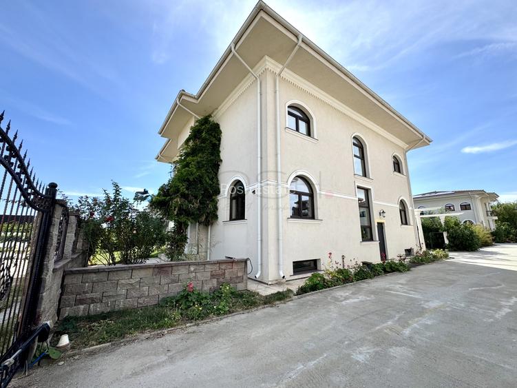 Vilă reprezentativă, 8 camere, 5 băi,  Rezidență,  Office, Mixed Use - 16