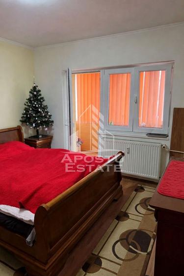 Apartament 3 camere de vanzare, garaj, zona Girocului, Timisoara