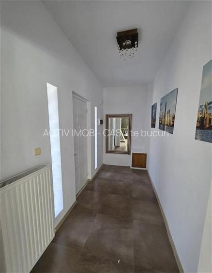 Vila cu piscina - Pipera - 5 camere - 3 bai - 218mp - 900mp teren