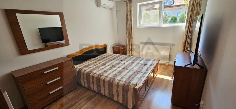 Apartament de 2 camere, decomandat, 73mp, parcare, zona Trifoiului