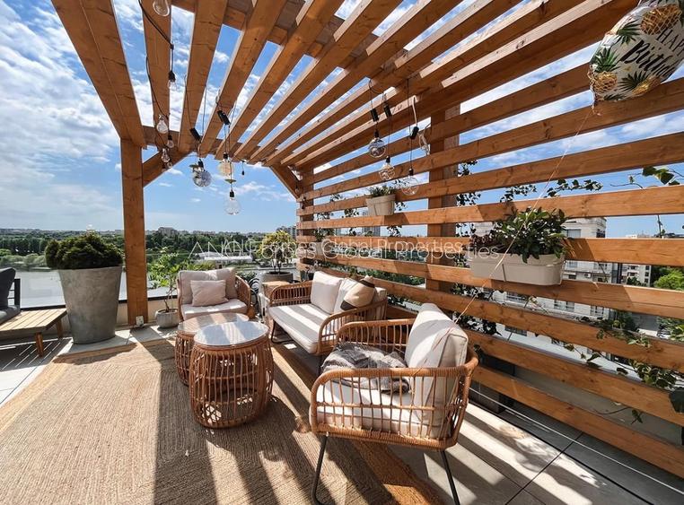 For Rent Panoramic Signature: Penthouse in Floreasca's Prime Waterfront