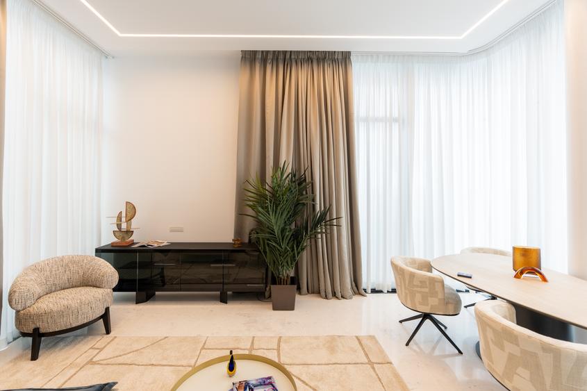 Penthouse cu 4 camere de vanzare în One Mamaia Nord