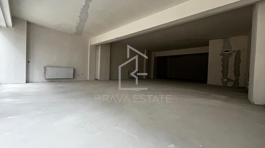 Spațiu comercial, 210mp, open-space, 3 bai, strada Fabricii
