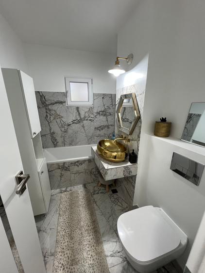 Apartament 3 camere decomandat de închiriat – Zona Terezian