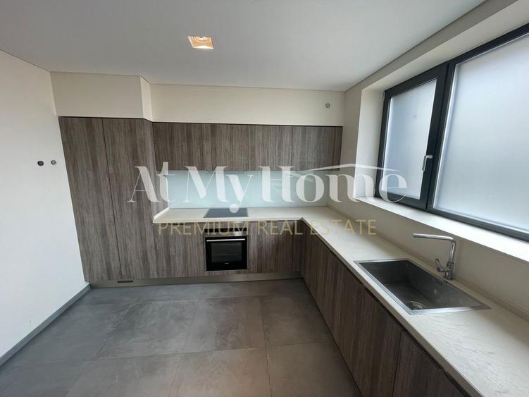 Apartament Spectaculos cu 4 camere, mobilat, finisaje premium, terasa, 2 parcari