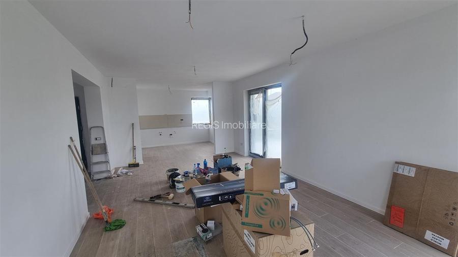 Vila moderna de 5 camere zona Sanpetru Brasov - 3