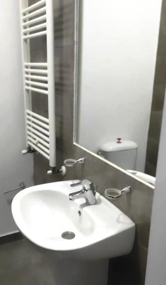 Pet friendly, 2 camere decomandat,la 3 minute de metrou,centrala termica