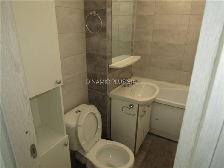 Apartament de închiriat – Zona Cedonia, etaj 1/4 - 10