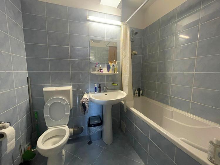 Apartament 3 camere, c-tie noua, Zorilor, 80 mp, decomandat, garaj