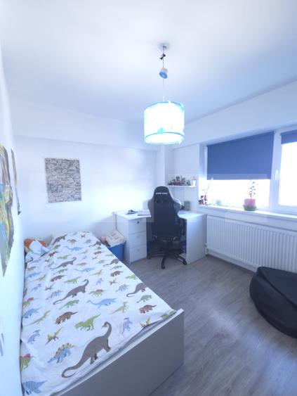Apartament 4 camere, 86.70 mp, zona centrala Targoviate