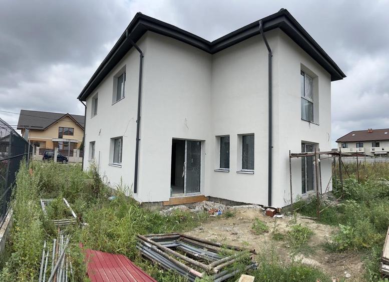Vila duplex de vanzare- Comuna Berceni, eficienta energetica ridicata