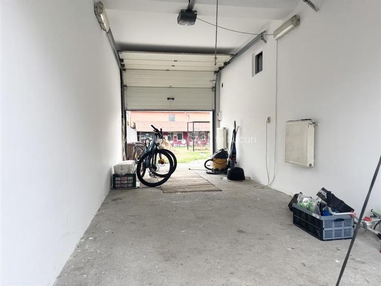 Casa spatioasa si bine compartimentata in Cantemir– locatie excelenta - 24