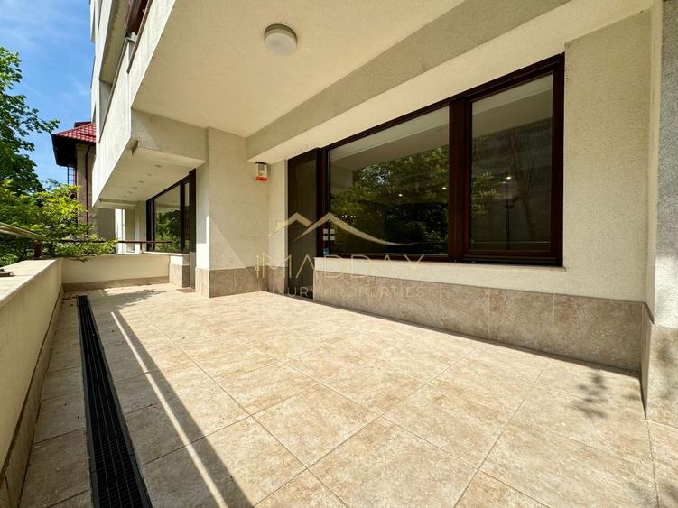 Apartament cu 4 camere 250mp* 2 parcări subterane / Dorobanti-Capitale