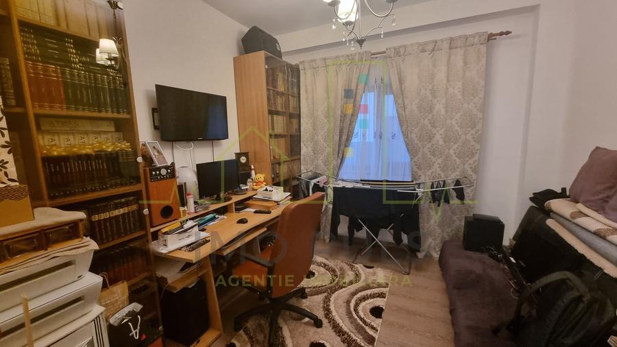 4 Camere. Mobilat si utilat. Drum asfaltat.