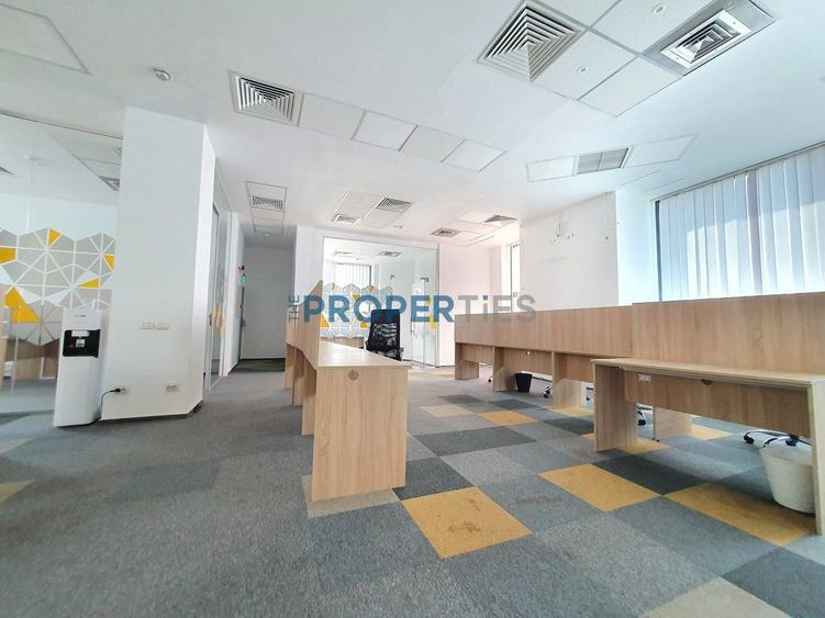 Vanzare cladire de birouri in zona Unirii - pentru sediu propriu sau investitie