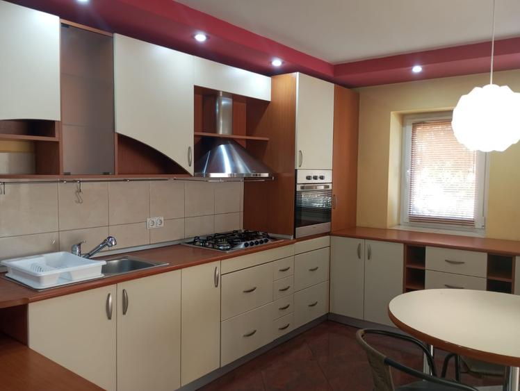 Ap 3 cam semidec, mobilat+utilat, 70 mp, zona Sala Sporturilor Plopilor
