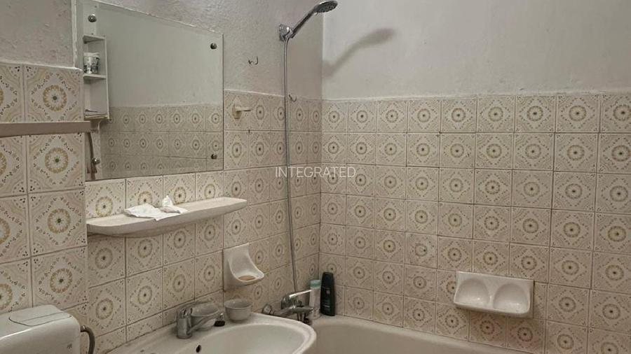 Apartament 3 camere- 62 mp-Calea Grivitei/Basarab- Sector 1 - 3