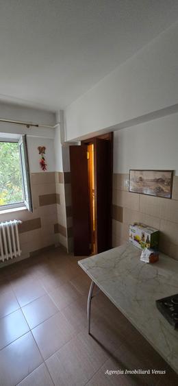 Apartament 4 camere 2 bai 2 balcoane zona Select