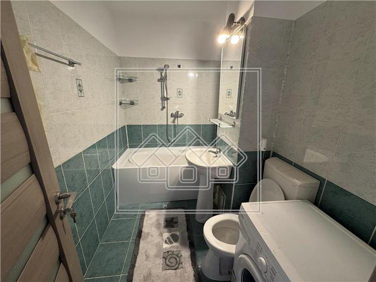 Apartament de inchiriat in Sibiu - 2 camere - decomandat zona buna